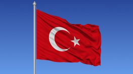 turkish-flag-flag-sky (1)